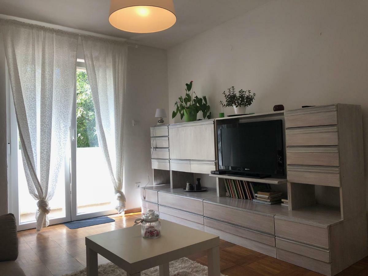 Apartment Safran Novigrad  Exterior photo